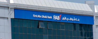 فتح حساب بنك أبوظبي الأول السعودية – ما الأوراق المطلوبة؟