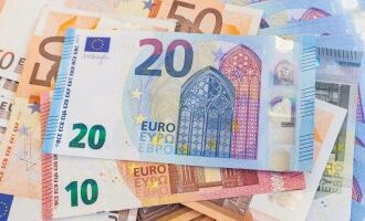 سعر اليورو اليوم السبت 25-3-2023 فى البنوك المصرية