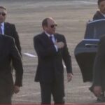 الرئيس السيسي يصل استاد القاهرة لحضور احتفالية "كتف في كتف"