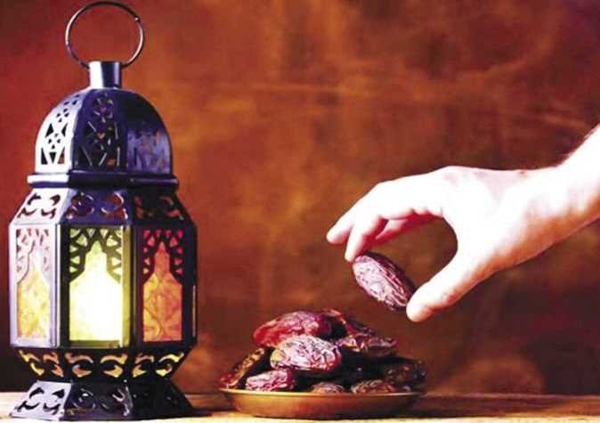 ما هي كفارة إفطار شهر رمضان؟ عالم أزهري يجيب.. (فيديو)
