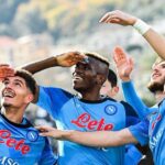 نابولي يصعق إنتر ميلان بثلاثية في الدوري الإيطالي