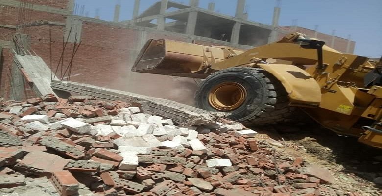 ضمن الموجة 21.. «جنوب القاهرة» تواصل إزالة مخالفات البناء في حلوان