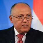وزير الخارجية يستعرض مع مفوض سامي أممي سياسة مصر تجاه المهاجرين واللاجئين