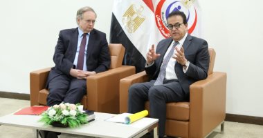 وزير الصحة يبحث مع سفير الاتحاد الأوروبى بمصر فرص التعاون بالقطاع الصحى