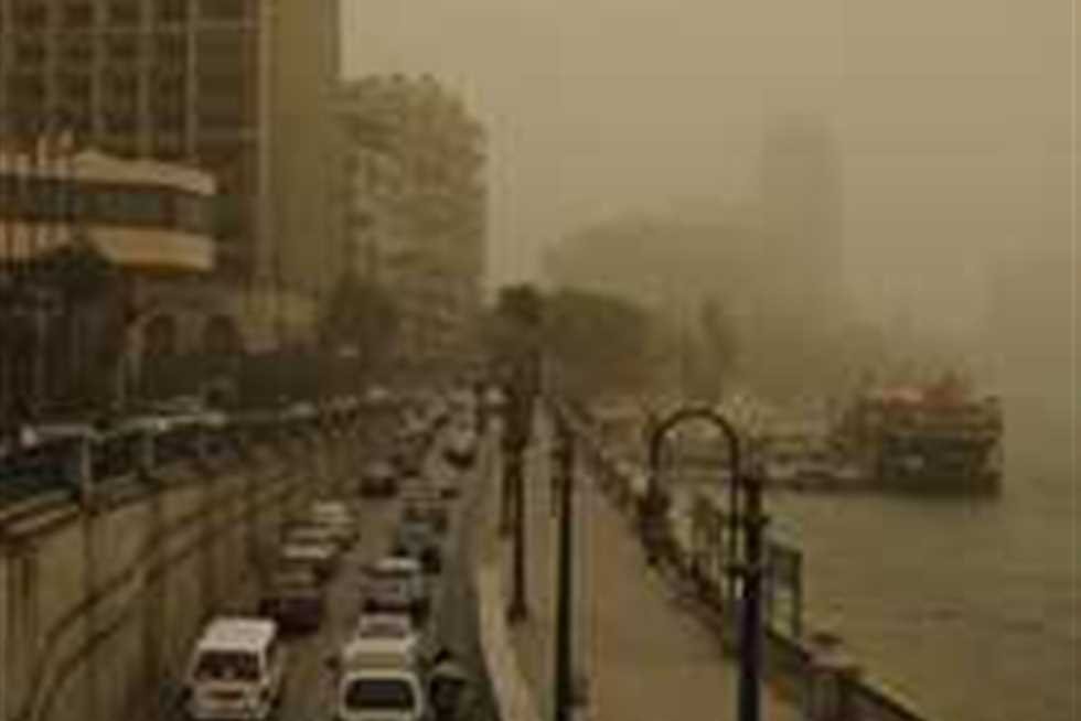 كل شيء عن العاصفة الترابية التي تضرب مصر اليوم