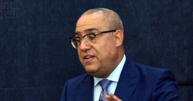 وزير الإسكان يتابع طلبات تقنين أوضاع الأراضى بـ6 أكتوبر والشيخ زايد وأكتوبر الجديدة